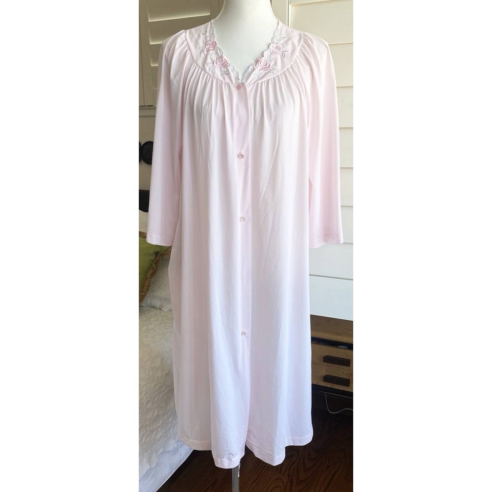Shadowline Pink V-Neck Button Up Floral Applique 3/4‎ Sleeve Robe Housecoat Sz M